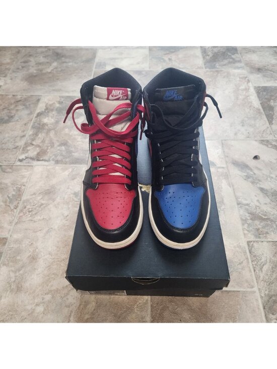 Air Jordan 1 Retro High OG Top 3 main image 7